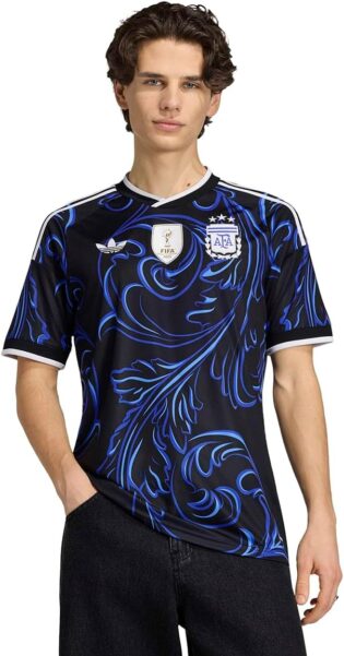 61Ew4rBrvAL._AC_SL1200_.jpg Adidas Argentine 26 Away Maillot de football pour homme JM8395 Noir