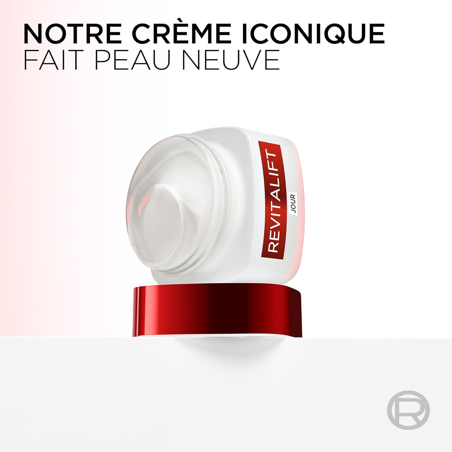 L'Oréal Paris - Revitalift - Soin Anti-Âge Hydratant & Raffermissant - Crème de Jour Anti-Rides & Extra-Fermeté - Enrichi en Pro-Rétinol - Pour Tous Types de Peaux - 50 ml - Image 3
