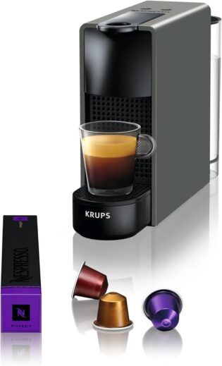 61Yz3USPjUL._AC_SL1500_.jpg Nespresso Krups Machine à Café Essenza Mini Gris Intense, 19 Bars + Kit de Bienvenue, Design Compact, Expresso et Lungo, Arrêt Automatique, YY2911FD