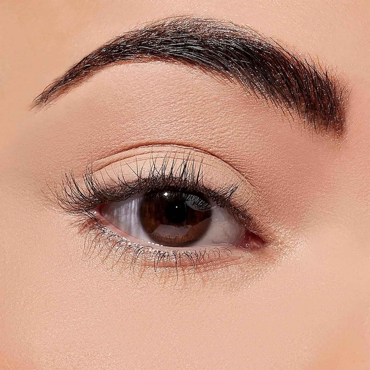 Sigma Beauty Eyeshadow Base Primer in Ignite - Base De Maquillage Pour Les Yeux Résistante Aux Plis Et à La Décoloration, Avec Pointe De Crayon éLégante Et Rétractable Pour Une Application Facile - Image 3