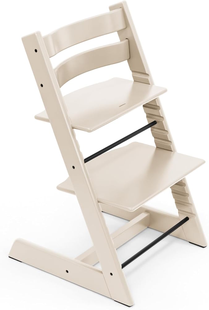 Chaise Tripp Trapp Stokke, Vanilla White - Chaise évolutive et réglable, adaptable de la naissance à l’âge adulte - Pratique, confortable et ergonomique