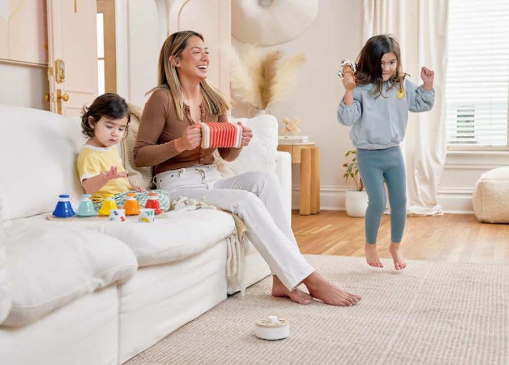 Lovevery | Le Kit Musical | 6 Instruments de Musique et Un Livre de Rythmes et Chansons, Jouet éducatif inspiré Montessori pour Enfants de 18 Mois à 4 Ans - Image 15