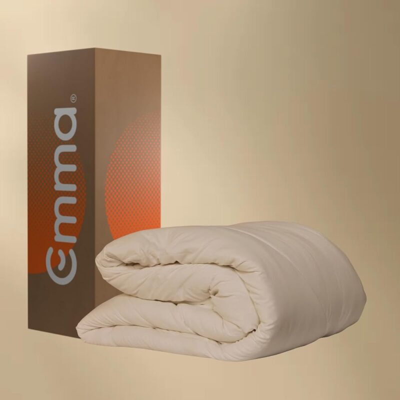 Emma Couette Nuage Tempérée 140x200 cm | Douce et Respirante | Thermorégulatrice et Lavable | Confort Toute l’Année | Microfibres Anti-Allergènes pour Nuit Fraîche et Moelleuse | Hiver