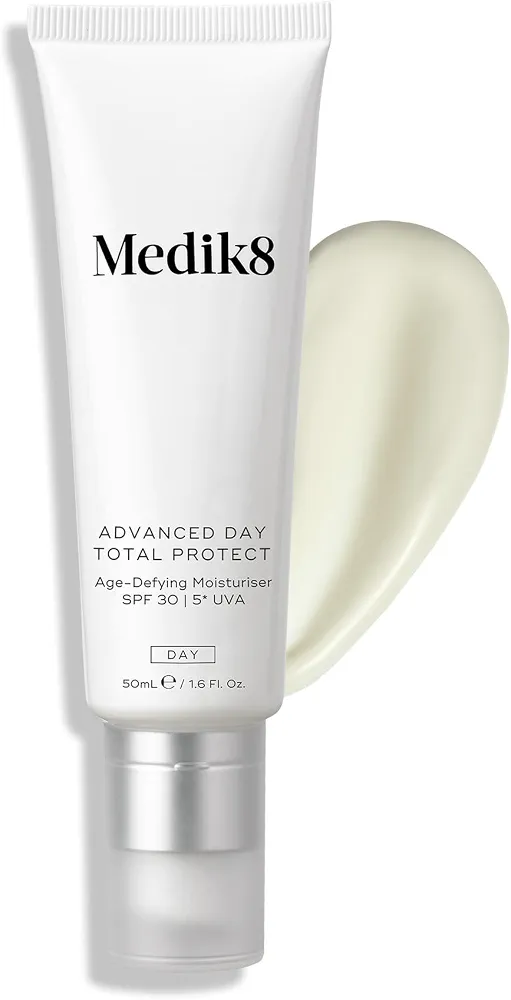 Medik8 Advanced Day Total Protect Crème solaire et hydratante pour le visage SPF 30 Protection UVA hydratante et non grasse 50 ml