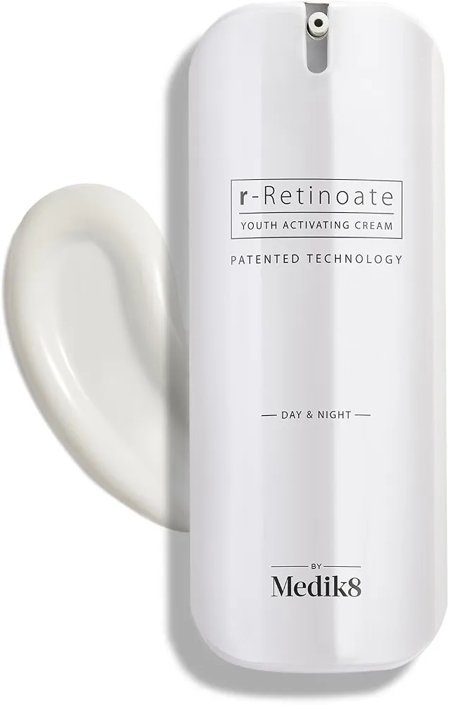 Medik8 r-Retinoate Crème de jour et de nuit – Crème activatrice pour jeunes – Avec acide hyaluronique – Le rétinoate de rétinyle est 8 fois plus puissant que le rétinol standard – estompe les rides et
