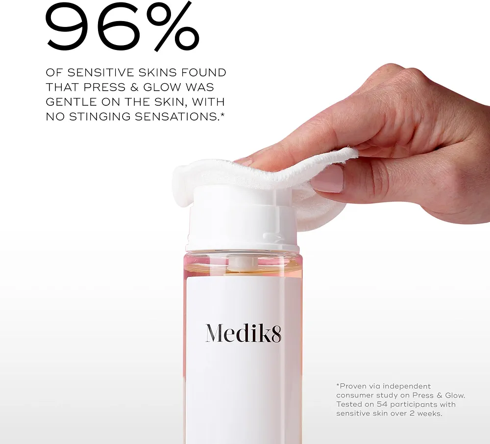 Medik8 Press & Glow Toner exfoliant quotidien PHA avec activateur d'enzymes pour une peau éclatante 200 ml
