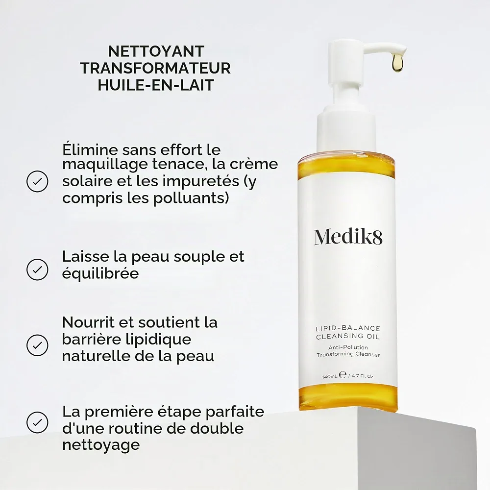 Medik8 Lipid-Balance Huile Nettoyante - Nettoyant Démaquillant Transformant - Élimine les Impuretés, les Écrans Solaires et le Maquillage Waterproof - Nourrit et Équilibre la Peau - 140ml