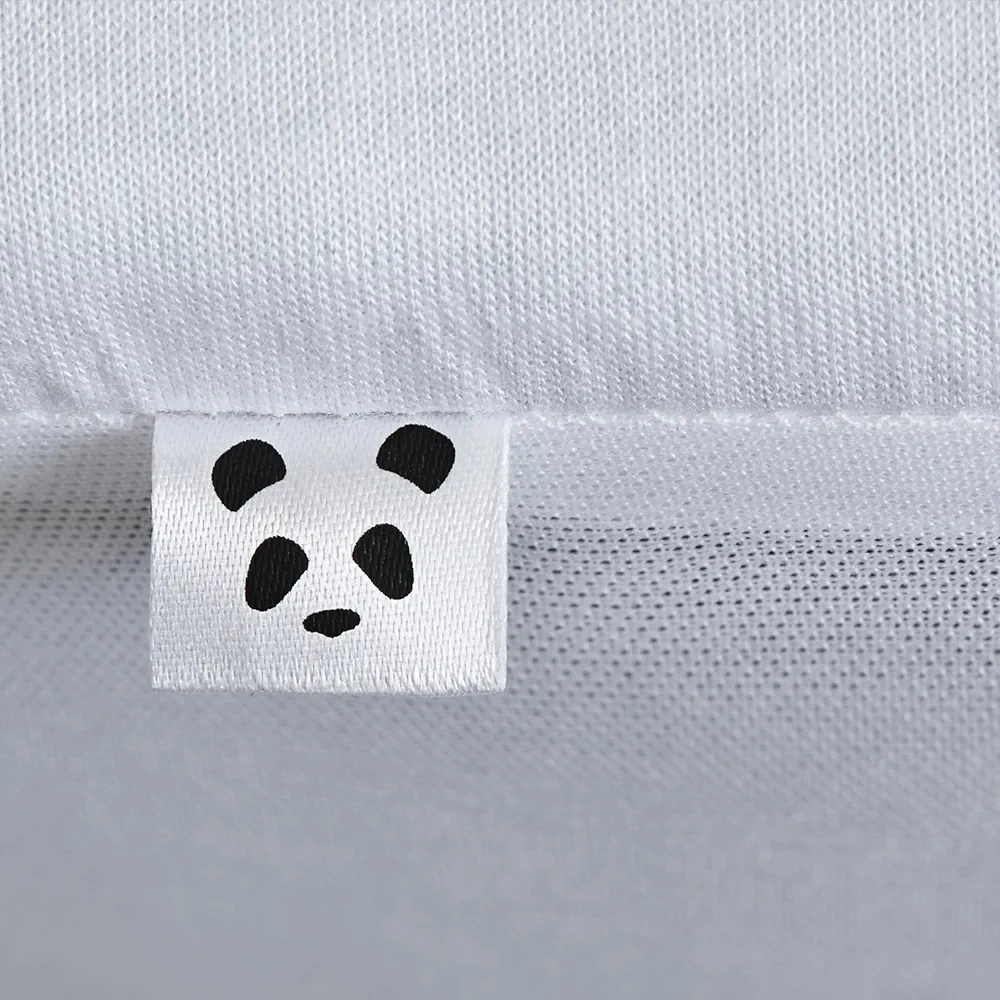 Panda® Protège-matelas en bambou – Petit lit double | Imperméable, ultra fin et durable | Léger et respirant | Hypoallergénique et antibactérien | Doux pour la peau | Literie essentielle | Pas de