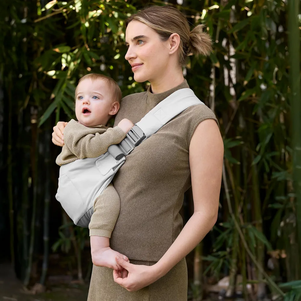 Ergobaby Upsie Sling Porte-hanches ergonomique pour bébés et tout-petits à partir de 6 mois (7,7 à 20,4 kg), commutation spontanée entre la marche et le transport, gris perle